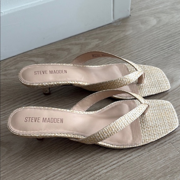 Steve Madden Tracie Heel - Picture 2 of 6